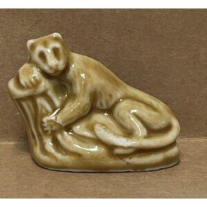 Wade England Porcelain Miniature Figurine Type Leopard Cat Puma Whimsie